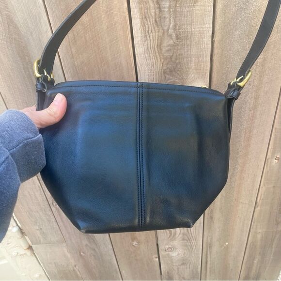 Coach Vintage Black Leather Helen small 
Duffle Crossbodyshoulder Bag - Picture 1 of 11